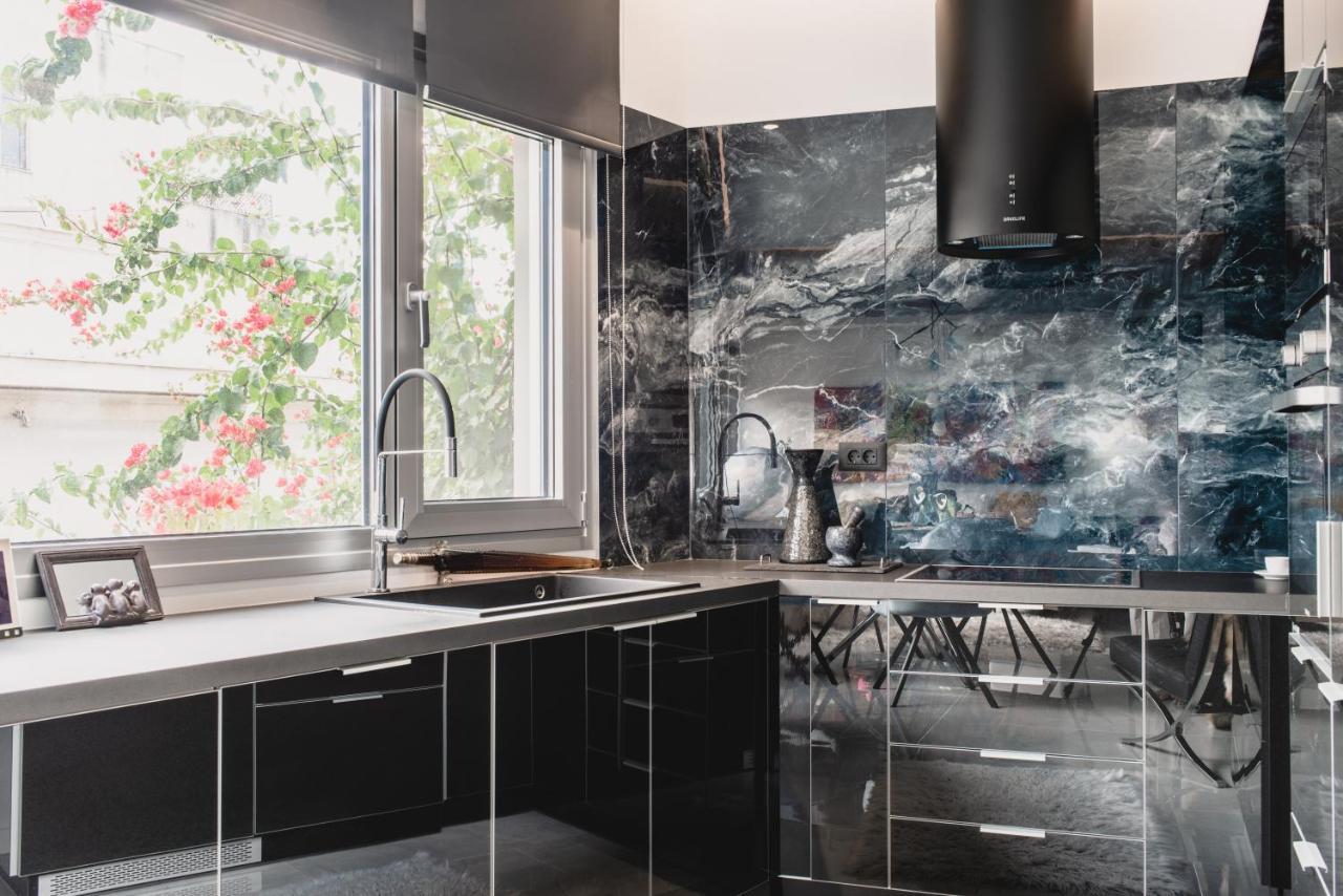 Living Stone Blue Graphite Apartment *