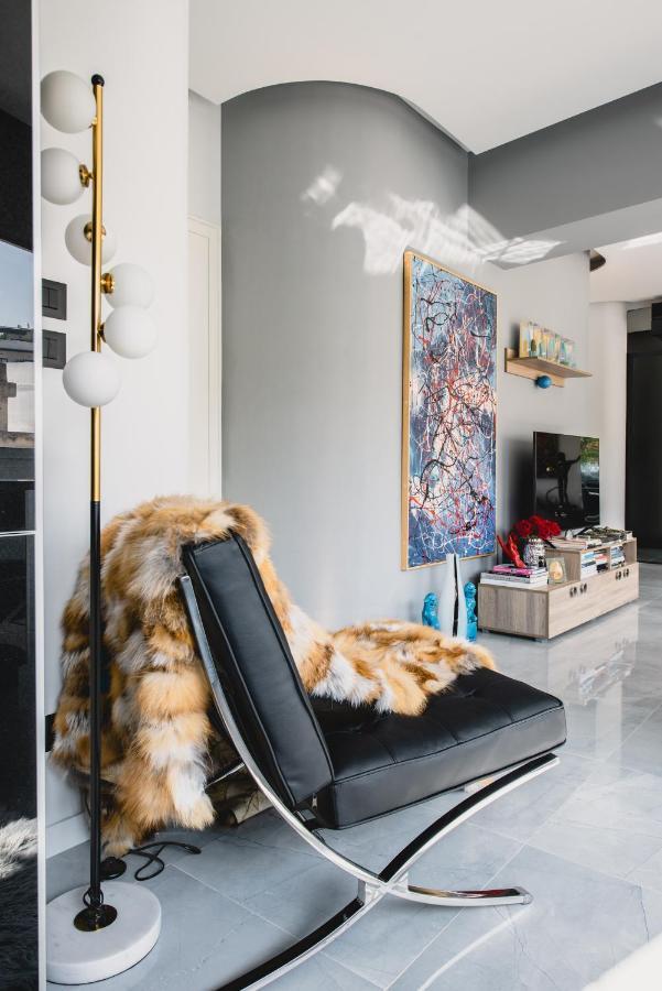 Living Stone Blue Graphite Apartment
