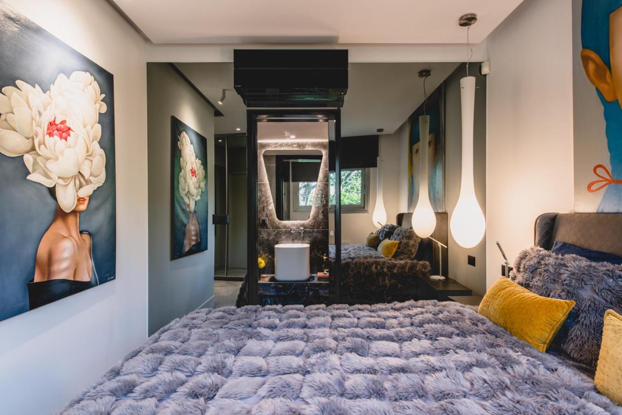 Living Stone Blue Graphite Apartment