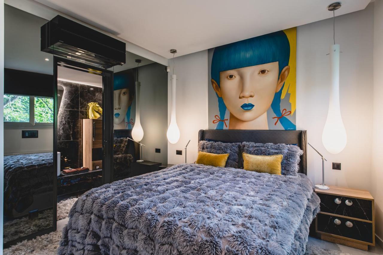 Living Stone Blue Graphite Athens